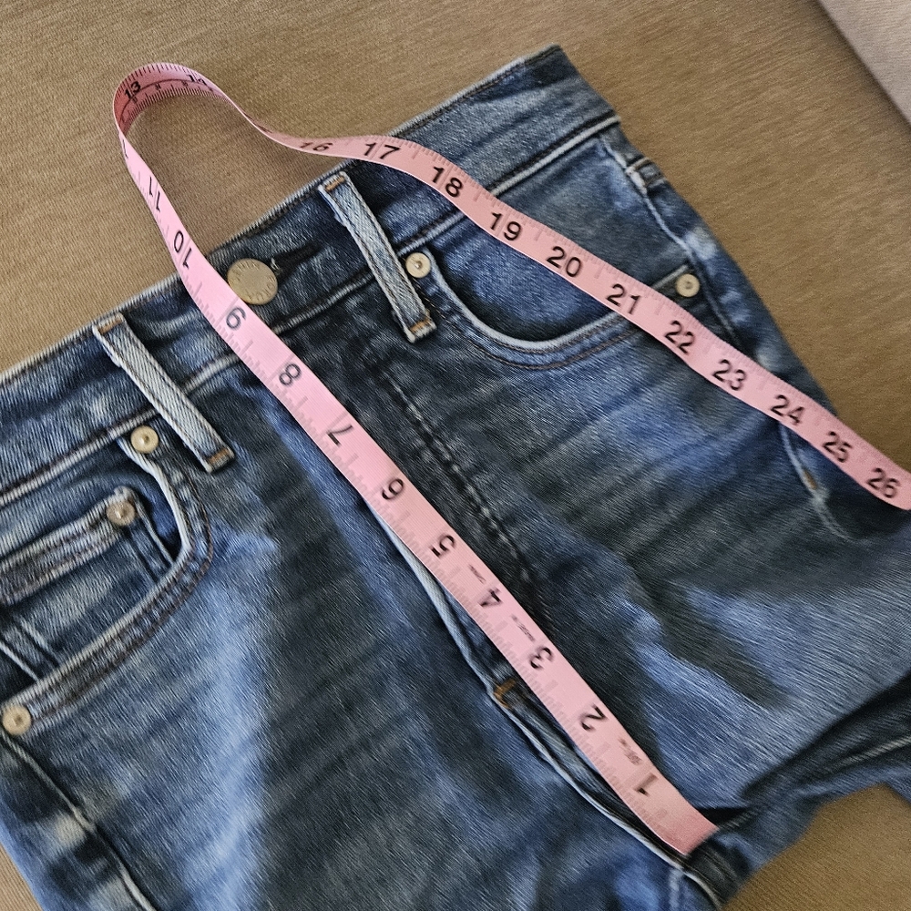 Aritzia Denim Forum the lola high rise crop skinny jeans distressed - Picture 9 of 10